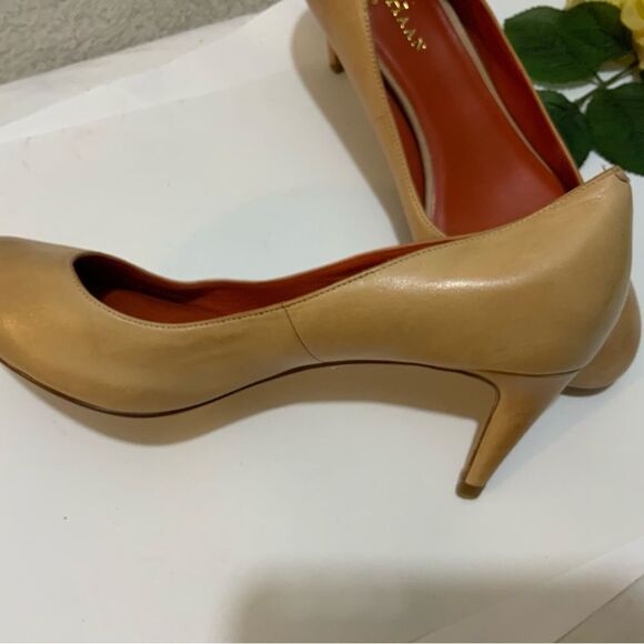 Cole Haan NikeAir Chelsea Tan Patent Leather Low Heel Pumps Size 7B - Picture 9 of 11